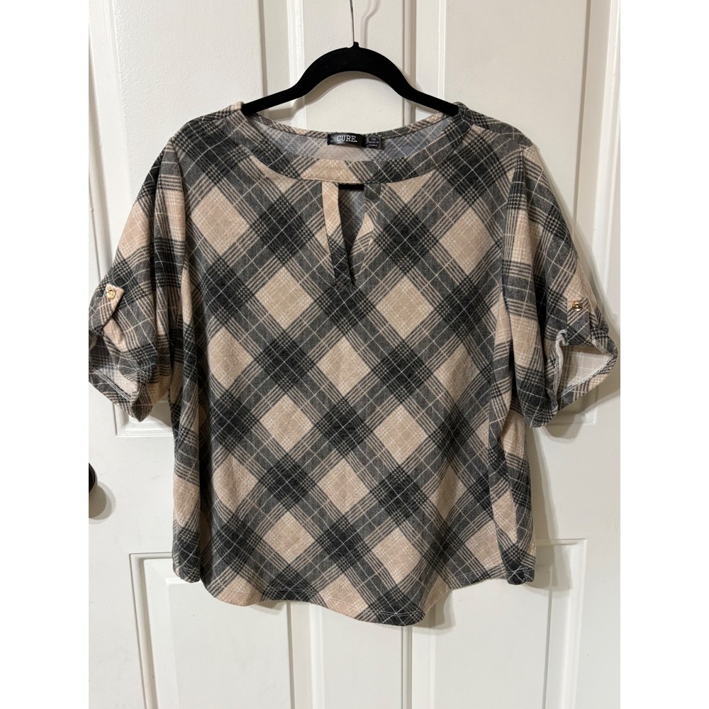 CURE. | Plaid Keyhole Neck Knit Plus size Top | 3XL || Tan Black|